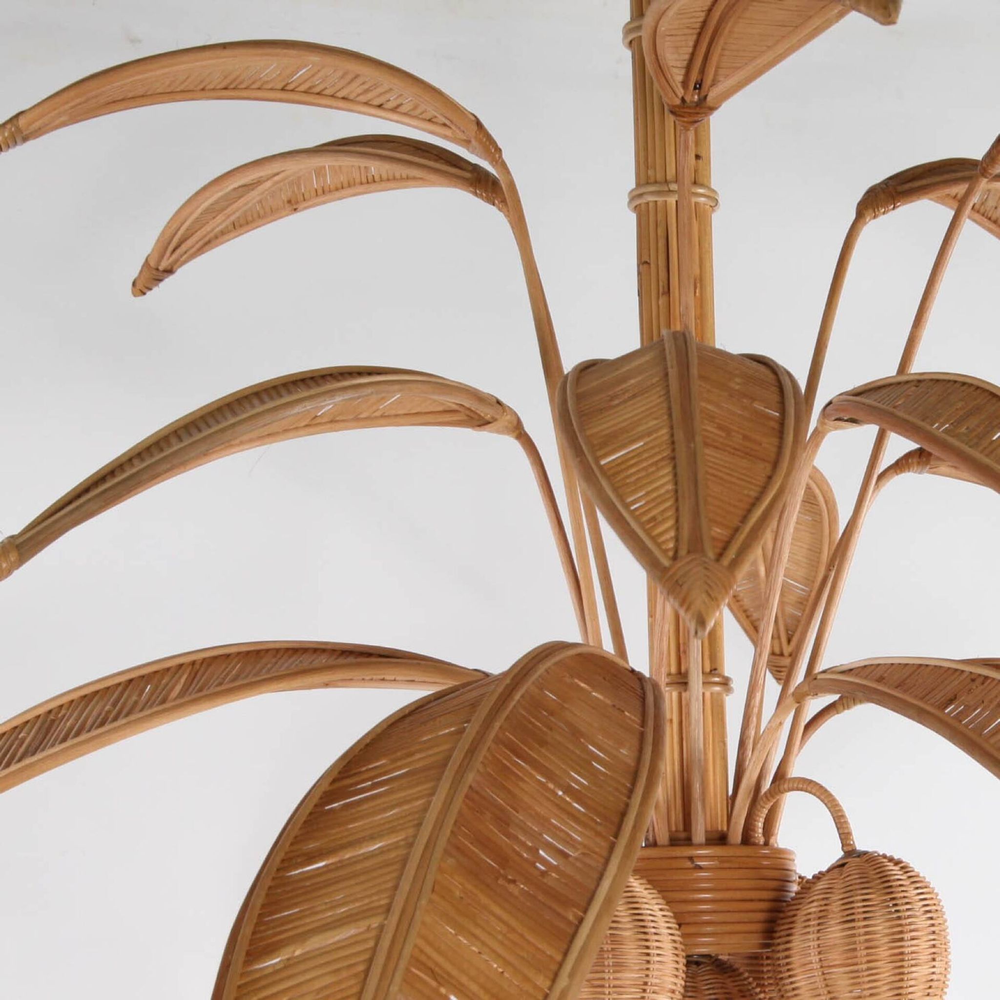 Grand lustre « cocotier » « palmier » en rotin