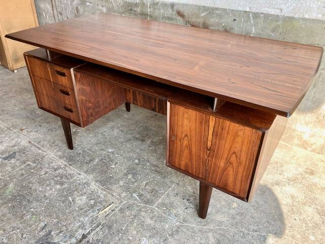 Scandinavian desk