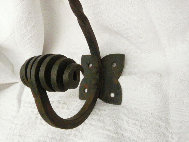 Ancienne patère fer porte manteau art déco fer forgé