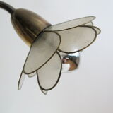 Lampe fleur en laiton et nacre
