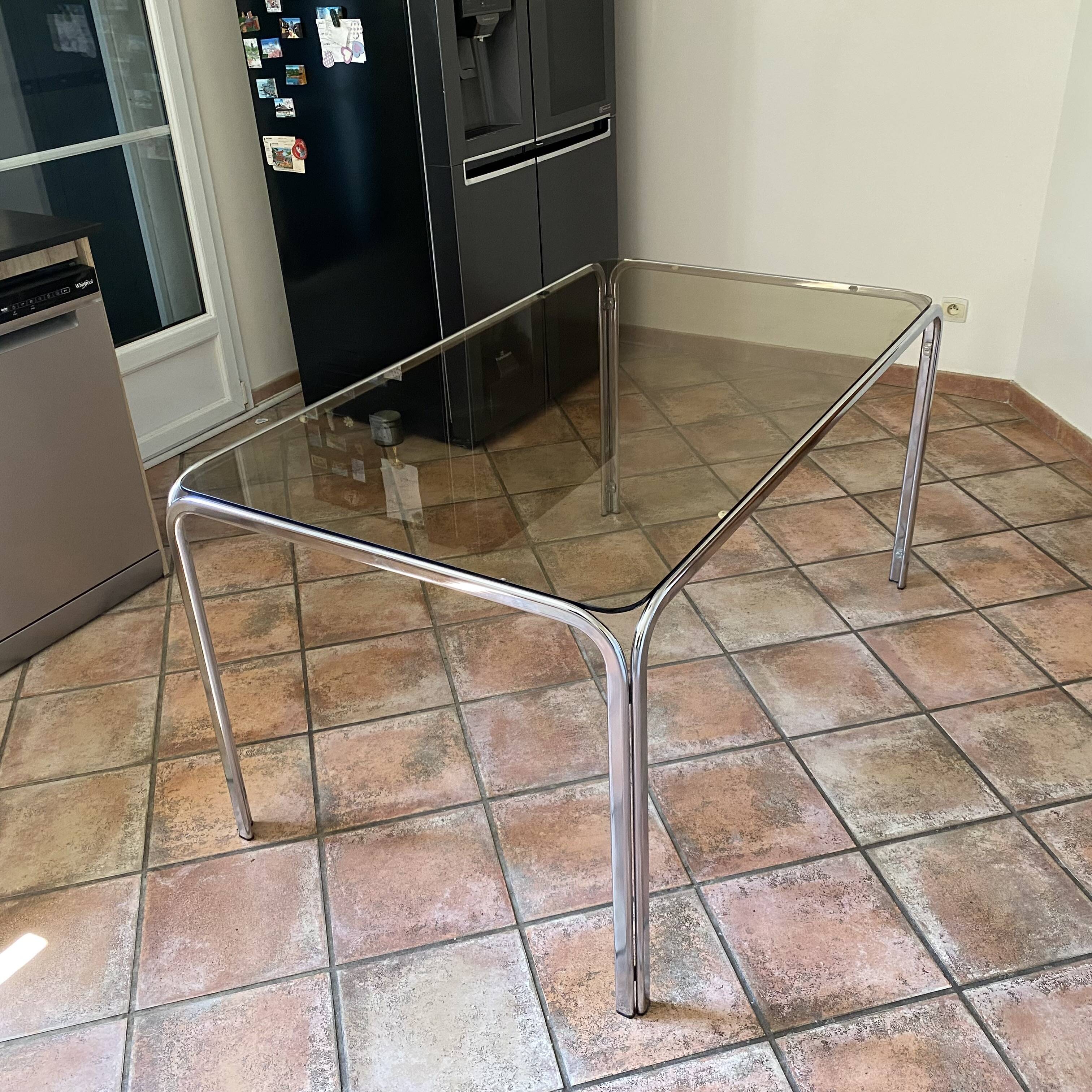 Roche Bobois table. 1970. Space age. 145x83.