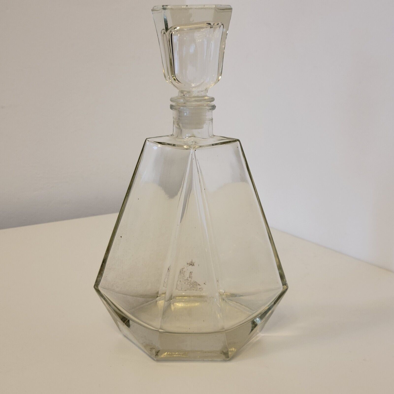 Art Deco geometric glass whisky decanter 550 ml