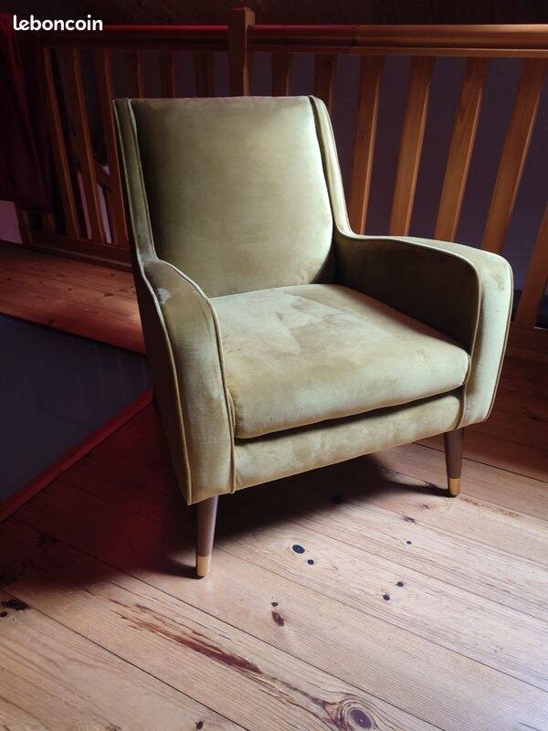 New vintage armchair