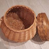 Wicker pouf box