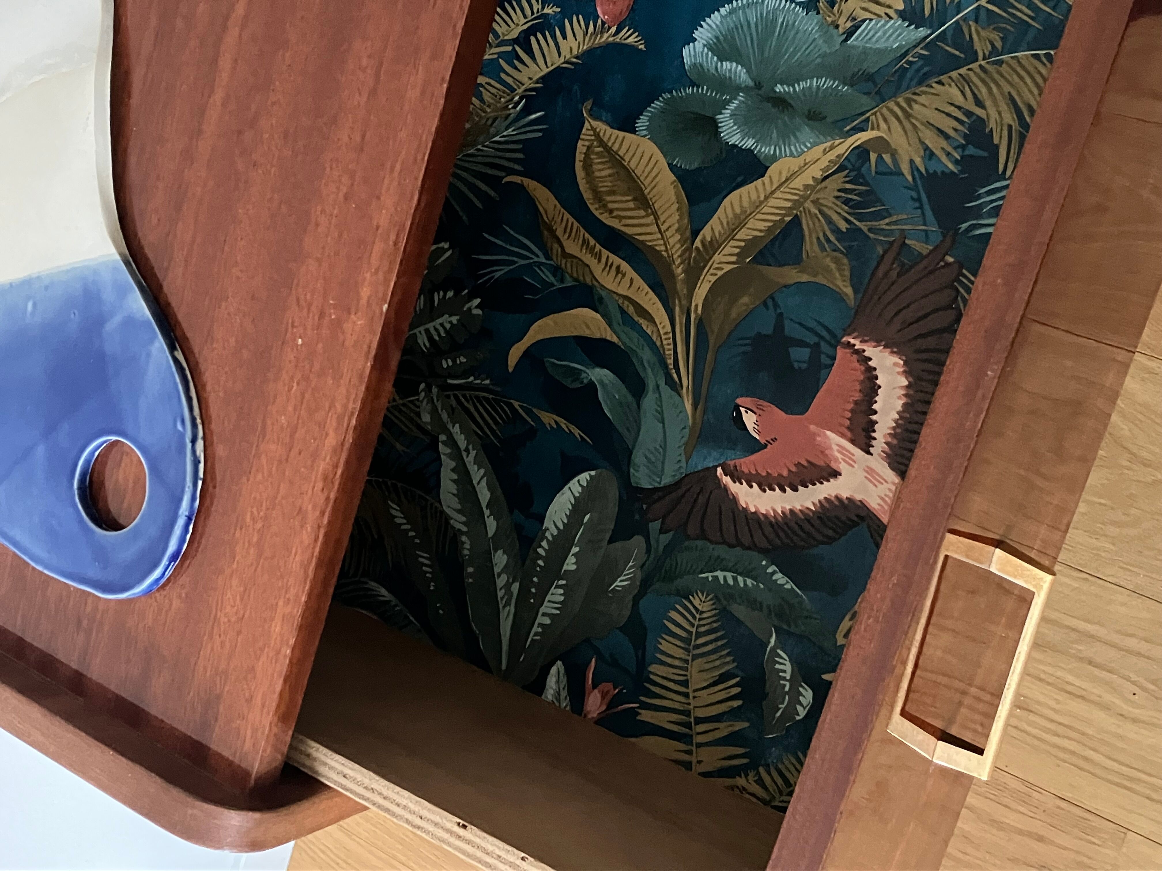 Vintage chest of drawers