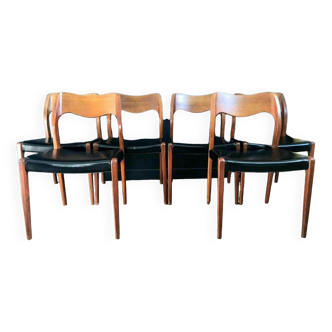 Suite Of 6 Teak And Skai Model 71 Chairs By Niels O. Moller