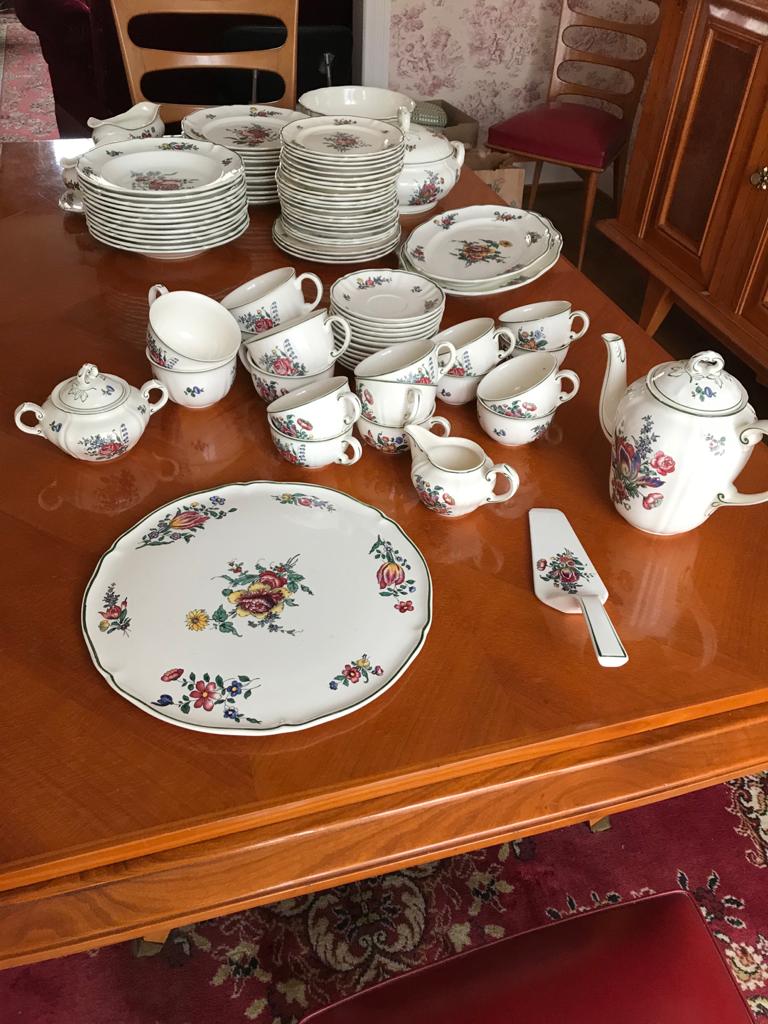 Service 85 pieces crockery Villeroy and Boch Vieux Strasbourg floral decoration
