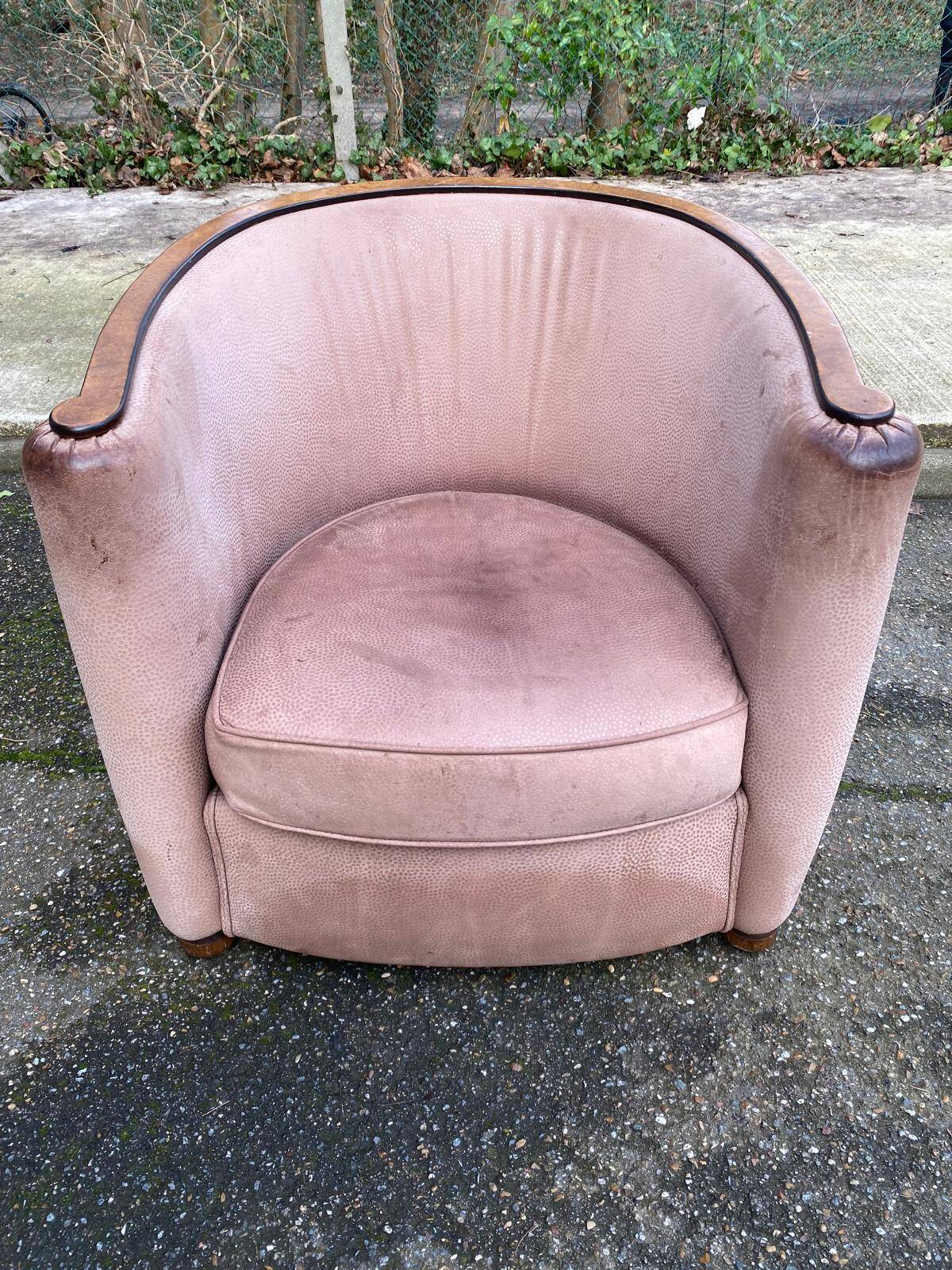 Art Deco club armchair Daisy Simon in beige leather and wood.