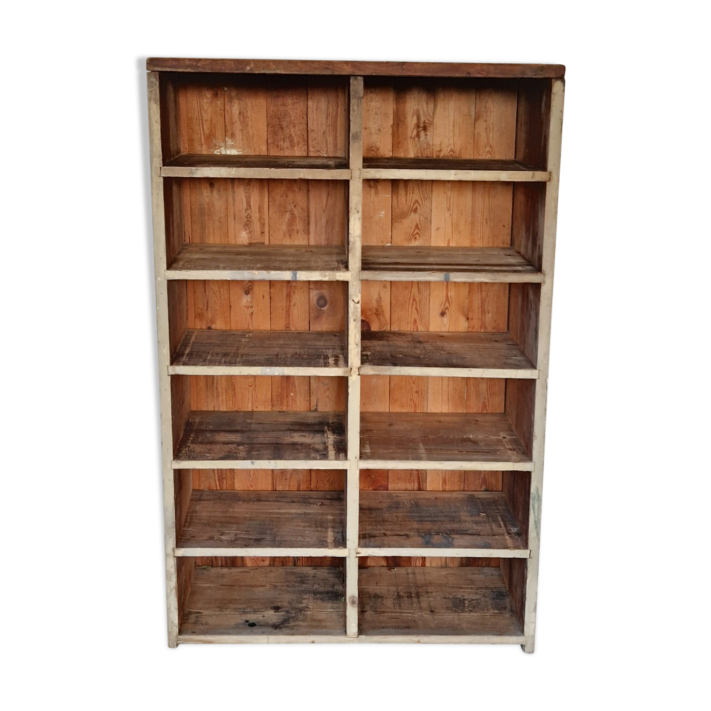 Meuble à case