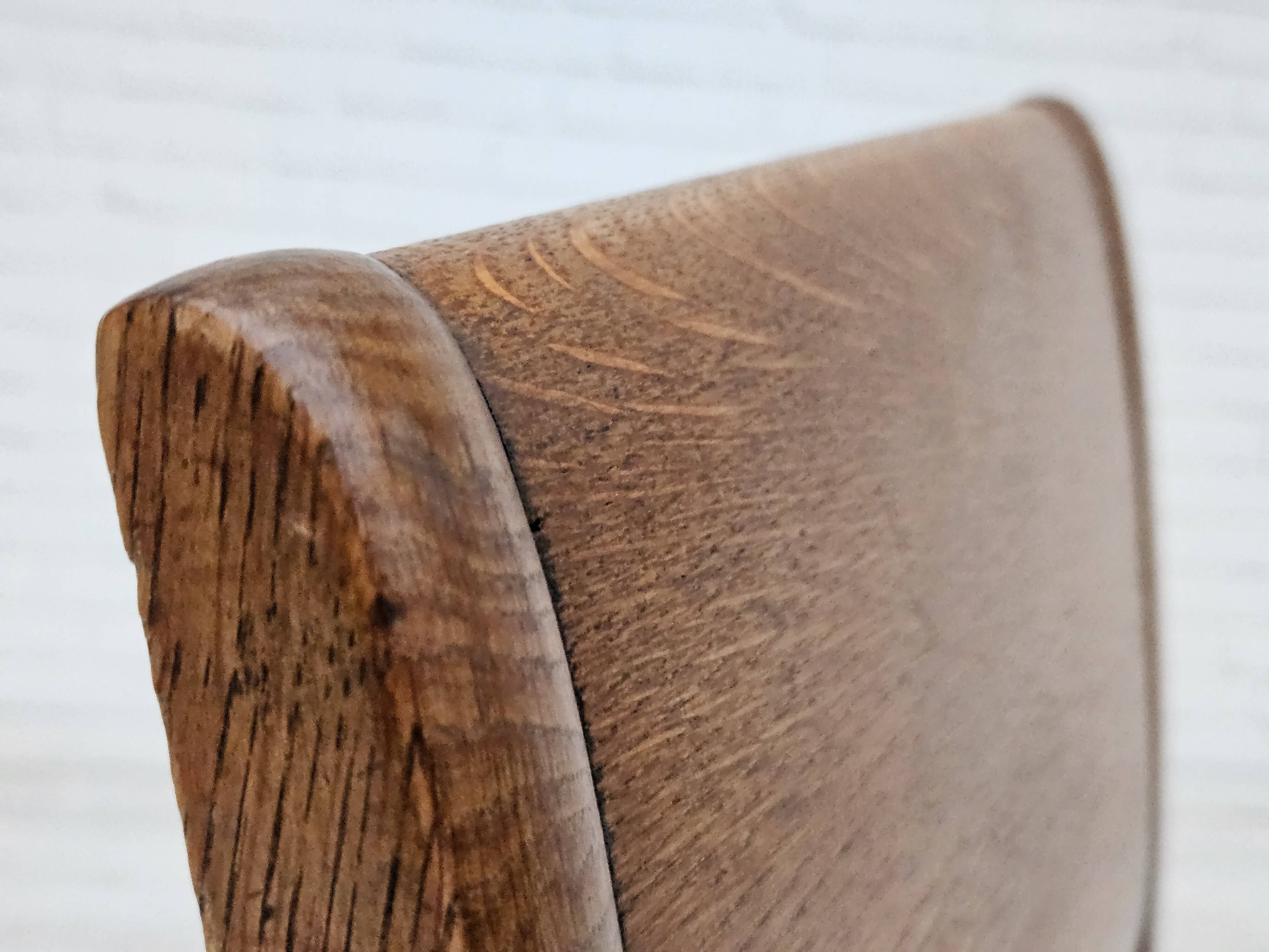 Suite de 6 chaises scandinaves années 30, bon état d'origine.