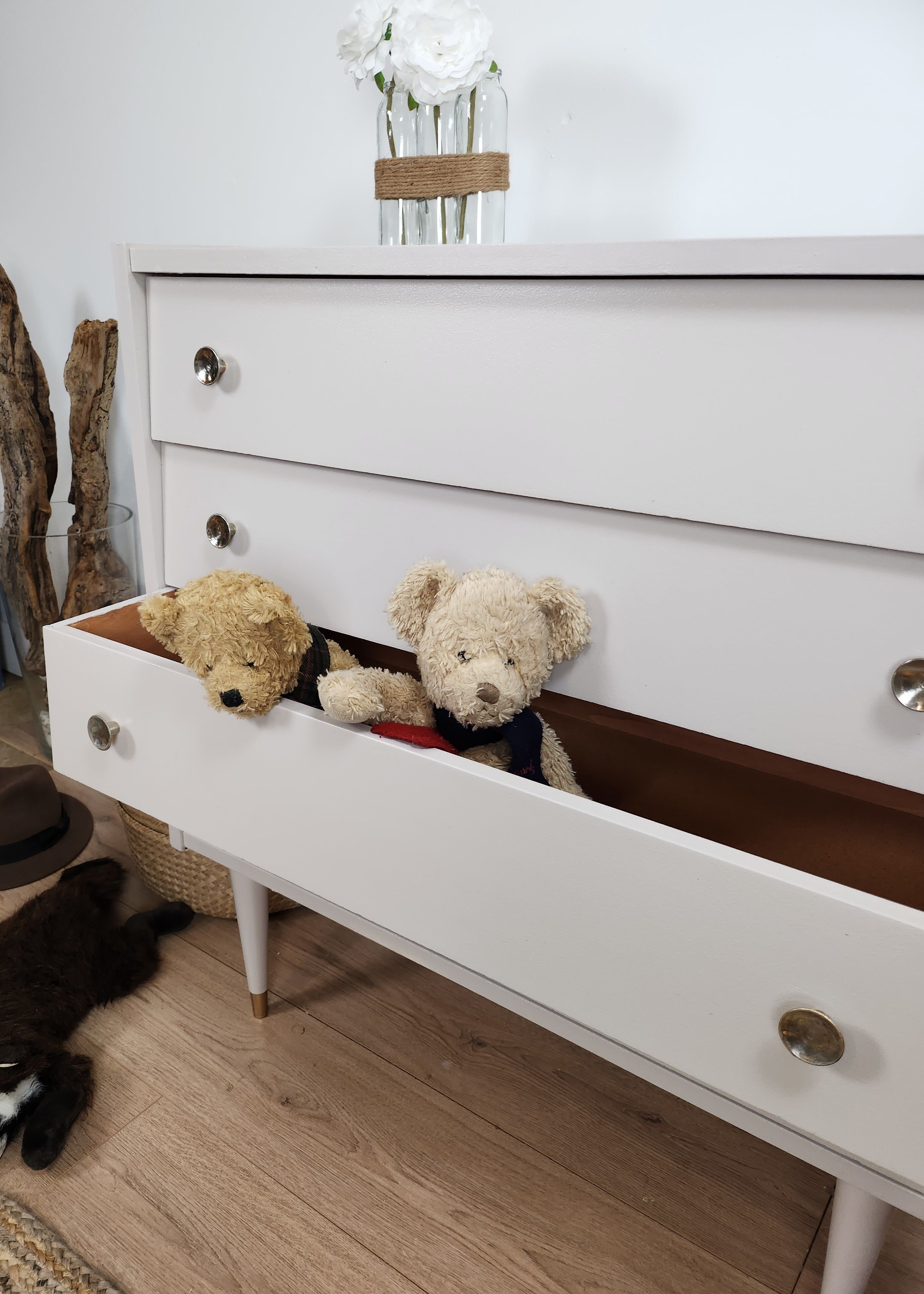 Vintage chest of drawers year 60