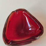 Ashtray/empty pocket in Murano/Italy blown Art glass. Color ruby red/amber