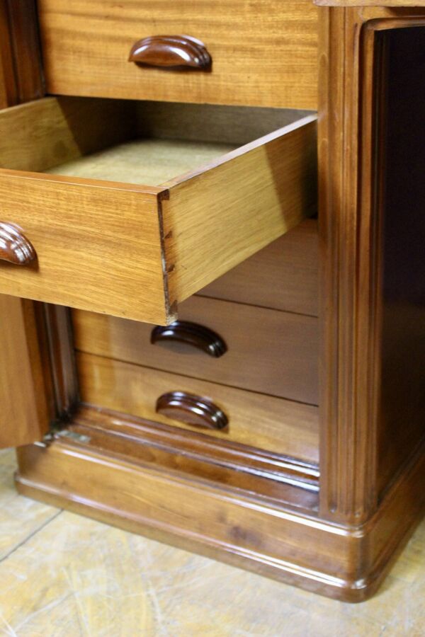 Bureau Plat Art Nouveau en Acajou signé Emile Gallé