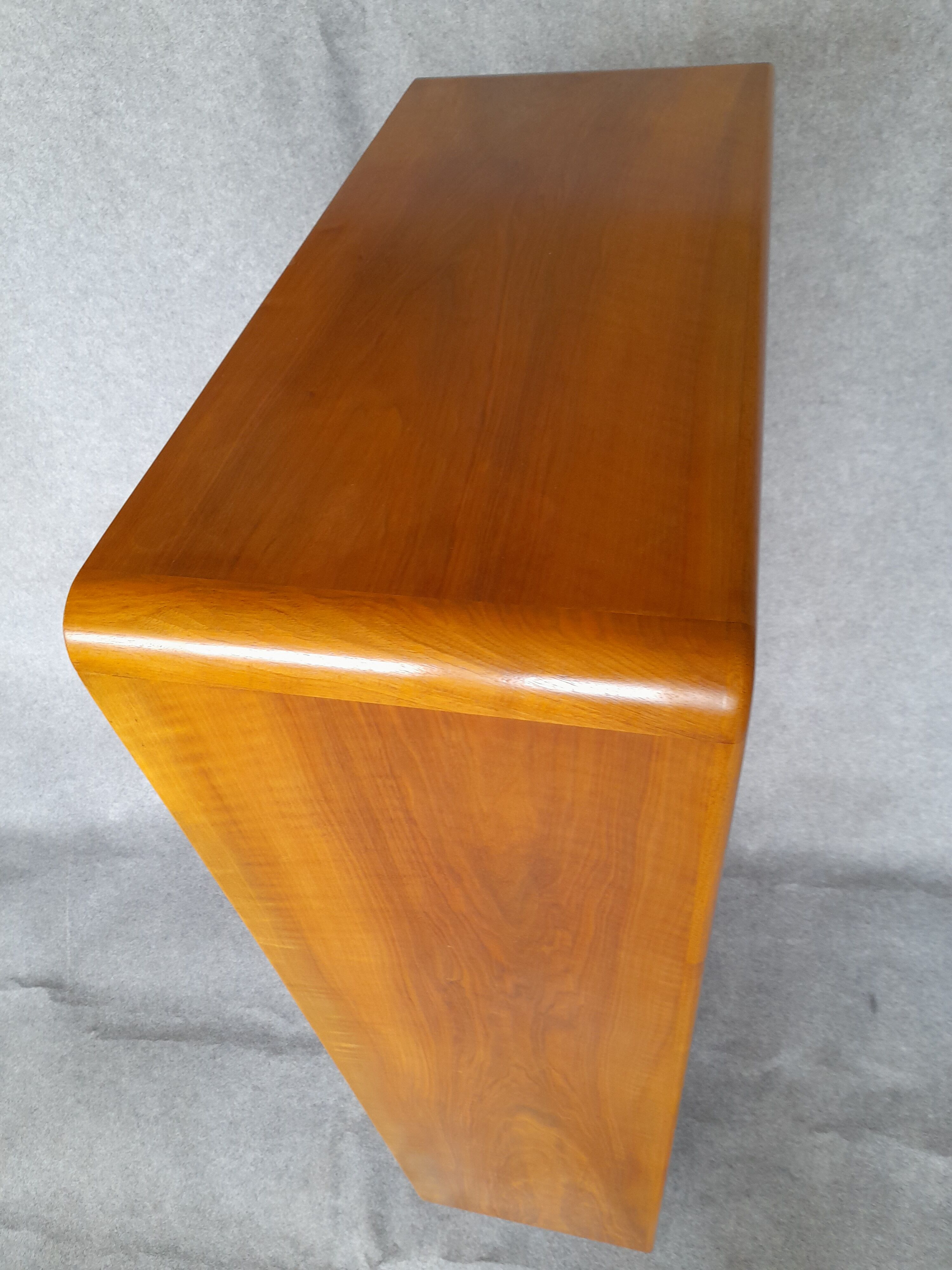 Art Deco secretary in walnut and walnut bramble