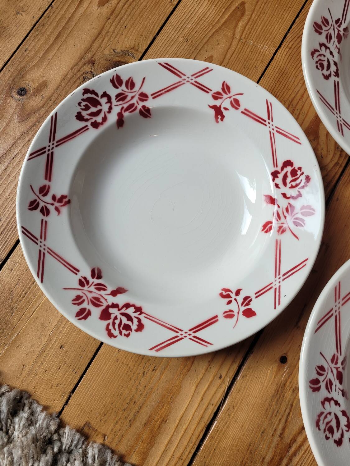 Set of 3 Eric red soup plates from Orchies