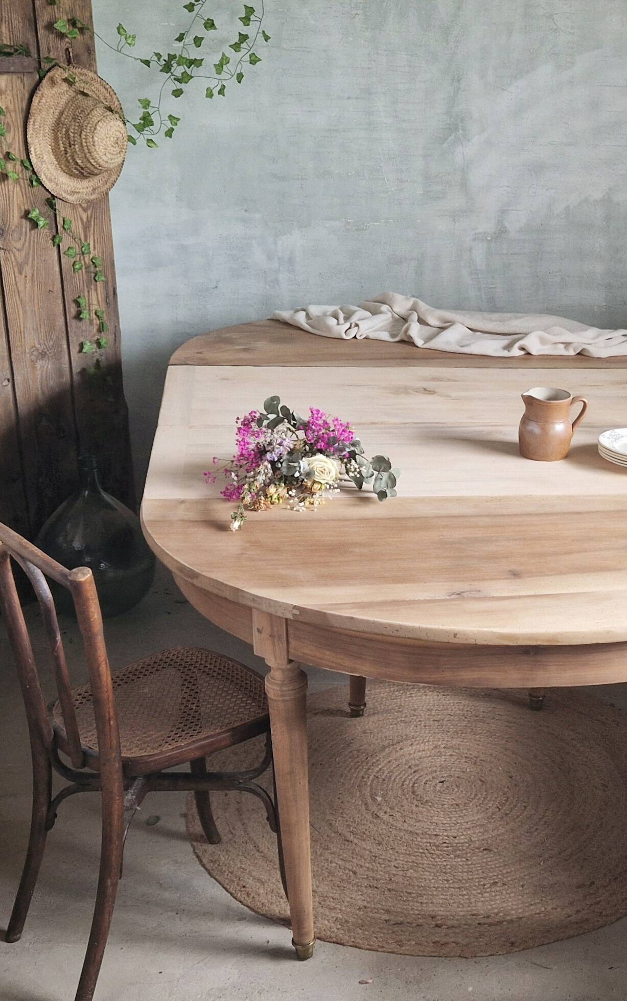 antique extendable table