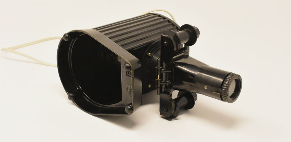 Magic lantern in bakelite "magica"