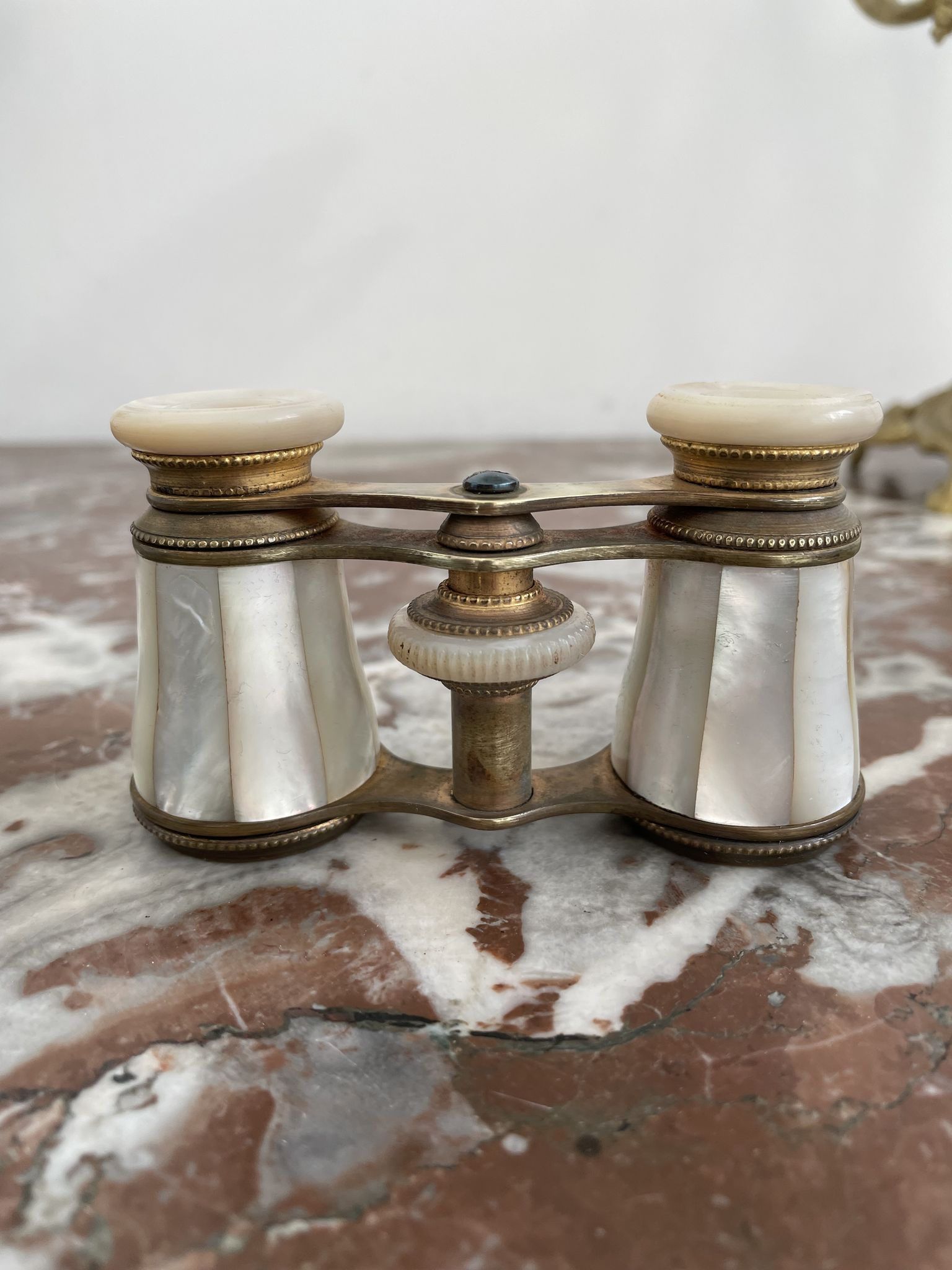 Opera binoculars in Mother-of-Pearl and Brass - authentic - Early XXth - France