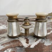 Opera binoculars in Mother-of-Pearl and Brass - authentic - Early XXth - France