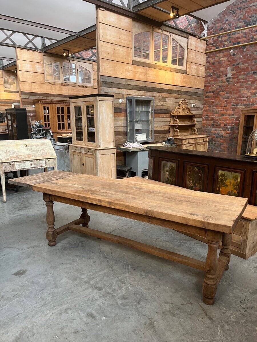 Early 20th century oak farmhouse table
