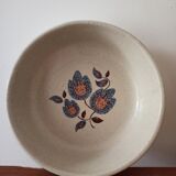 Flat earthenware bowl