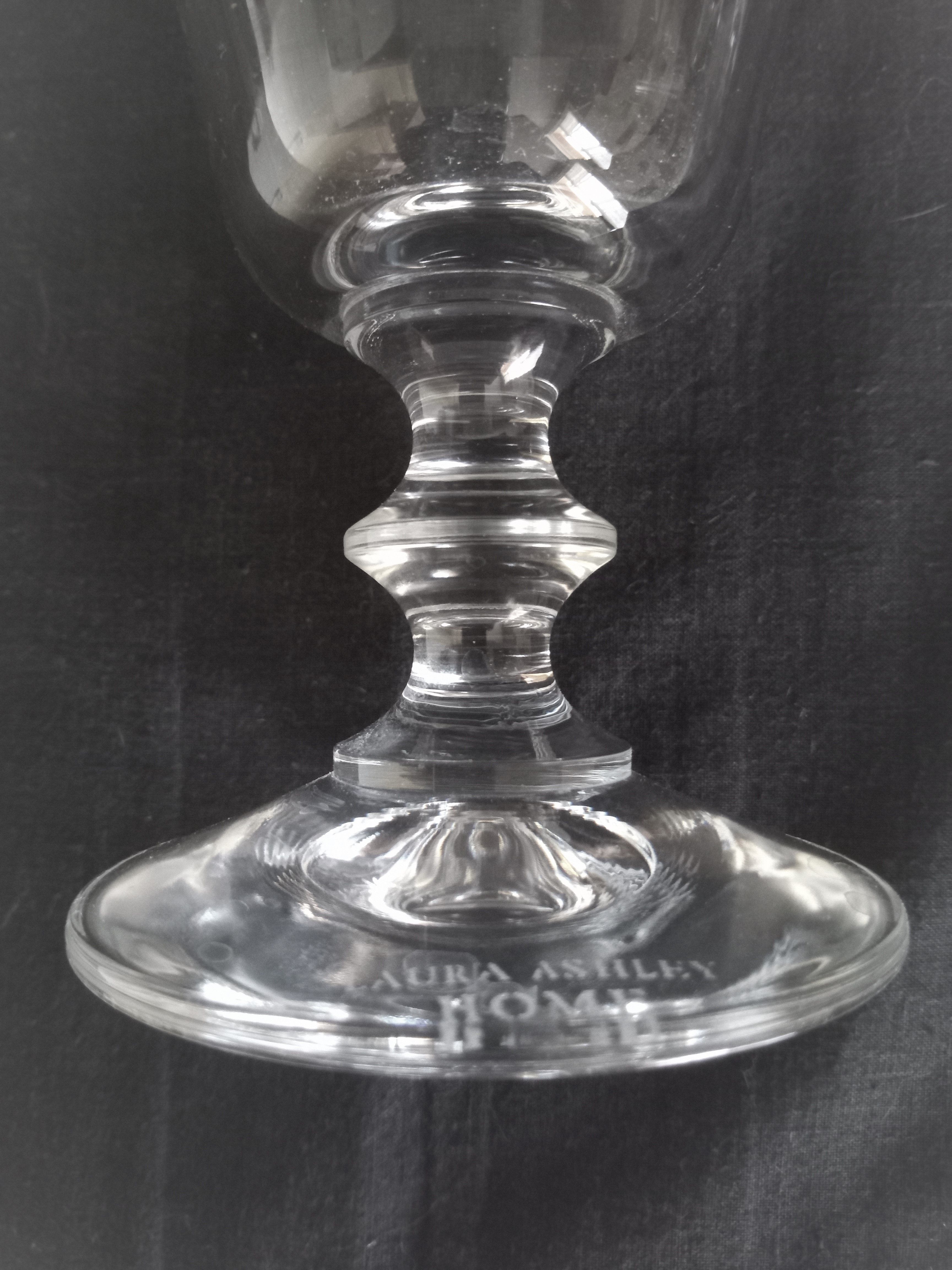 Laura Ashley Home - 6 red wine glasses in half crystal engraved