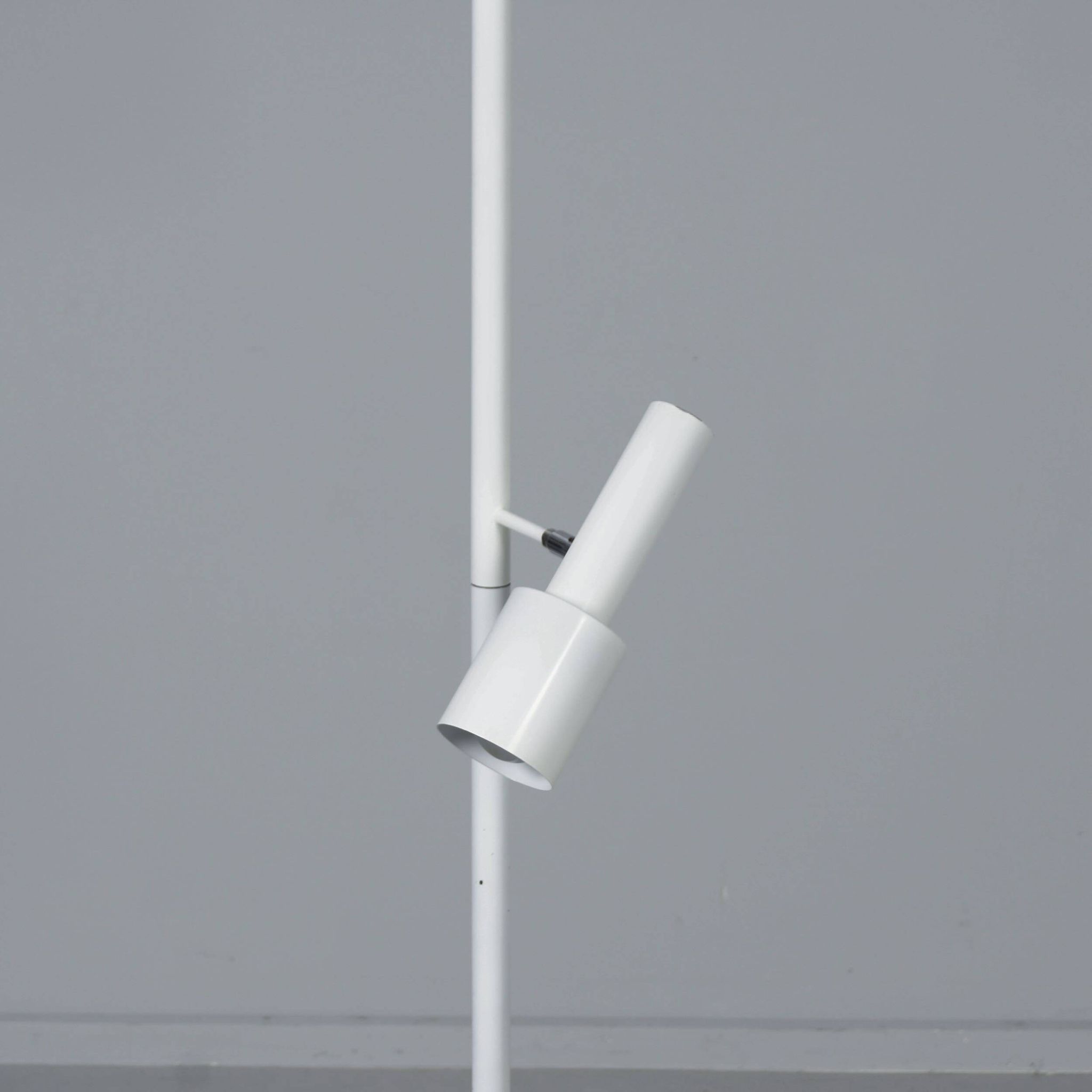 White telescopic floor-to-ceiling lamp model 642 by Hala, 1970s