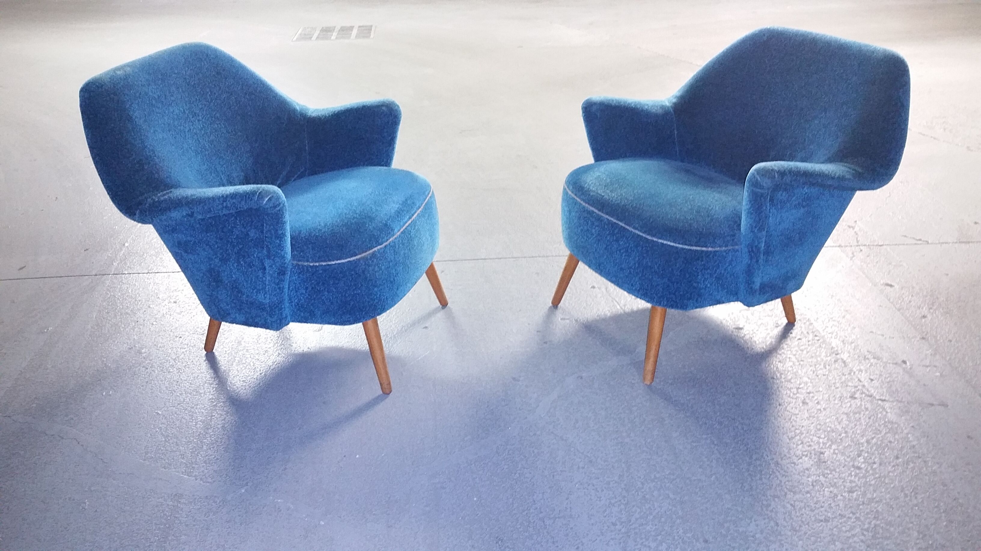 Superb pair of chairs 50 60 organic years