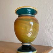 Ancien vase en cristal soufflé marbré