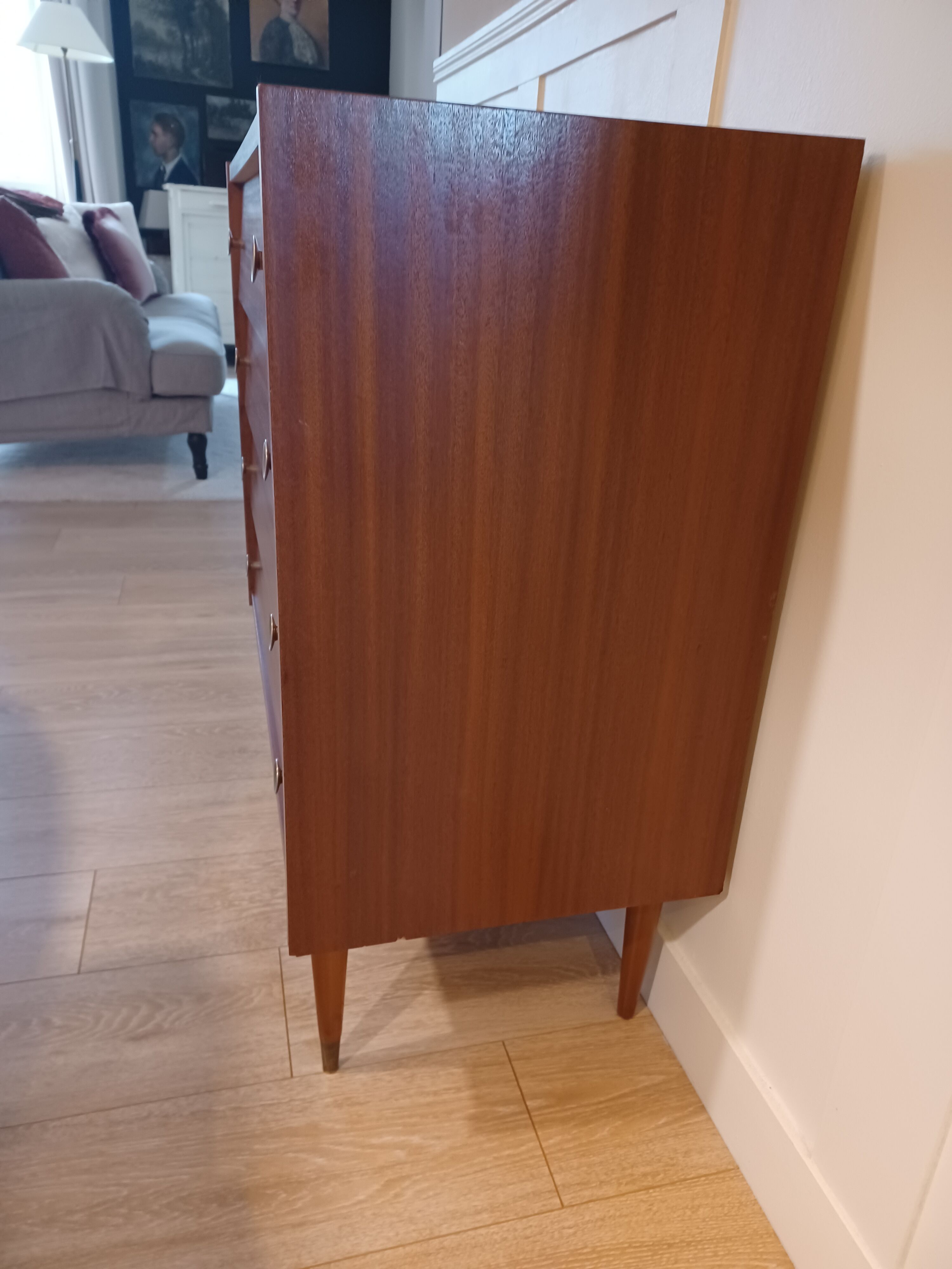 Scandinavian chest of drawers