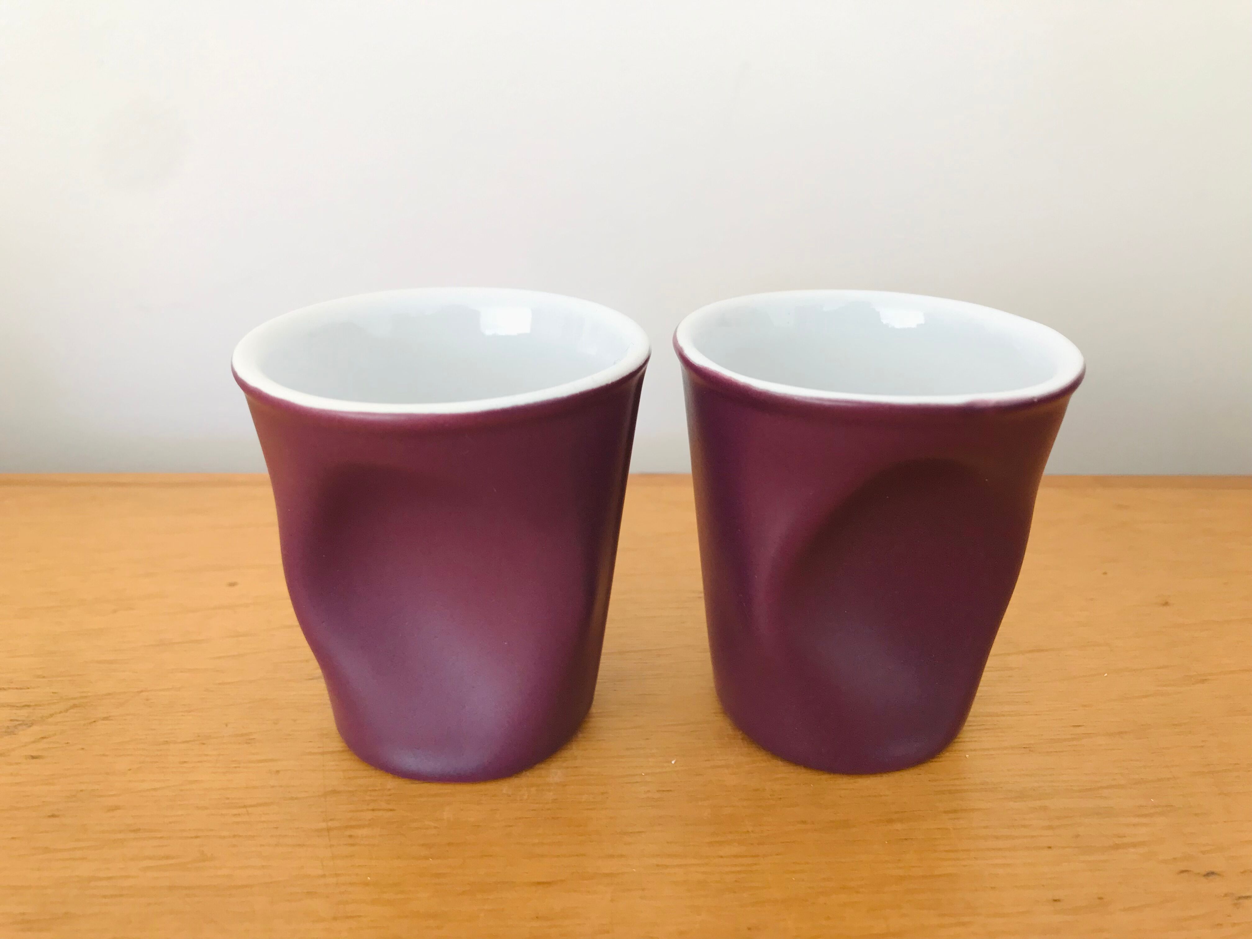 Lot 2 cups white and purple porcelain REVOL
