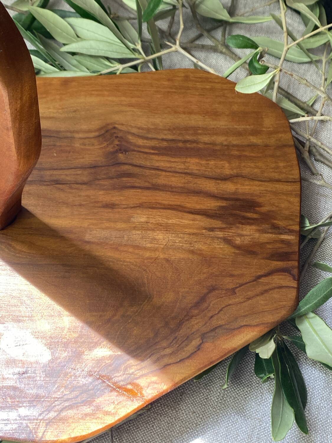 Plateau à fromage ou à tapas en bois d’Olivier