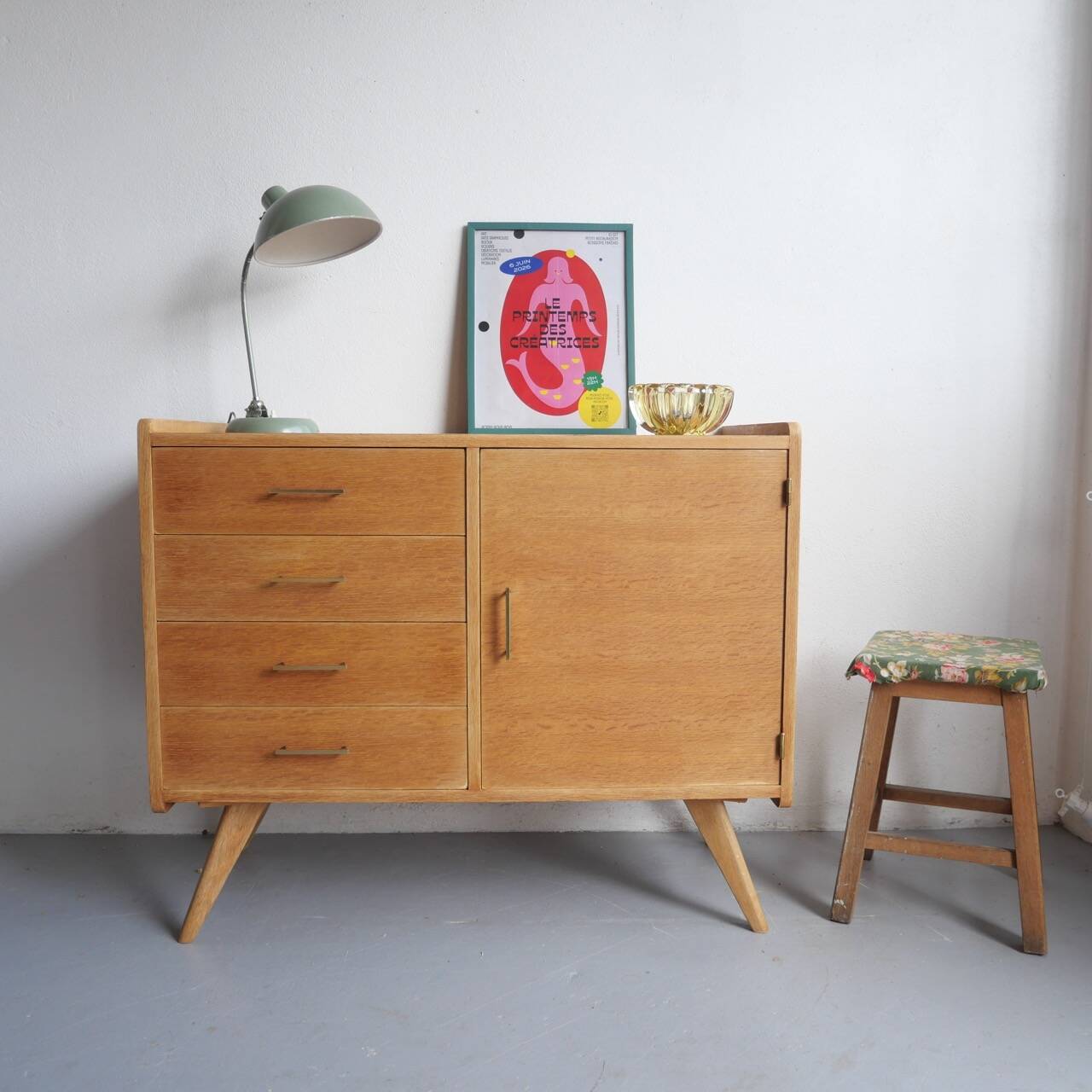 Sideboard with tapered legs