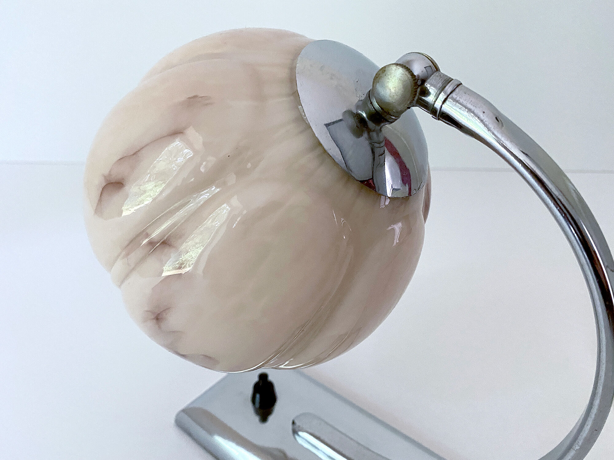 Table lamp art deco bauhaus, vintage 30s, opaline pink chrome
