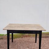Rustic farm table in old patinated solid oak - 1900s