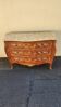 Superbe commode de style Louis XV galbée en marqueterie