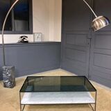Table basse en marbre et en verre des années 1980