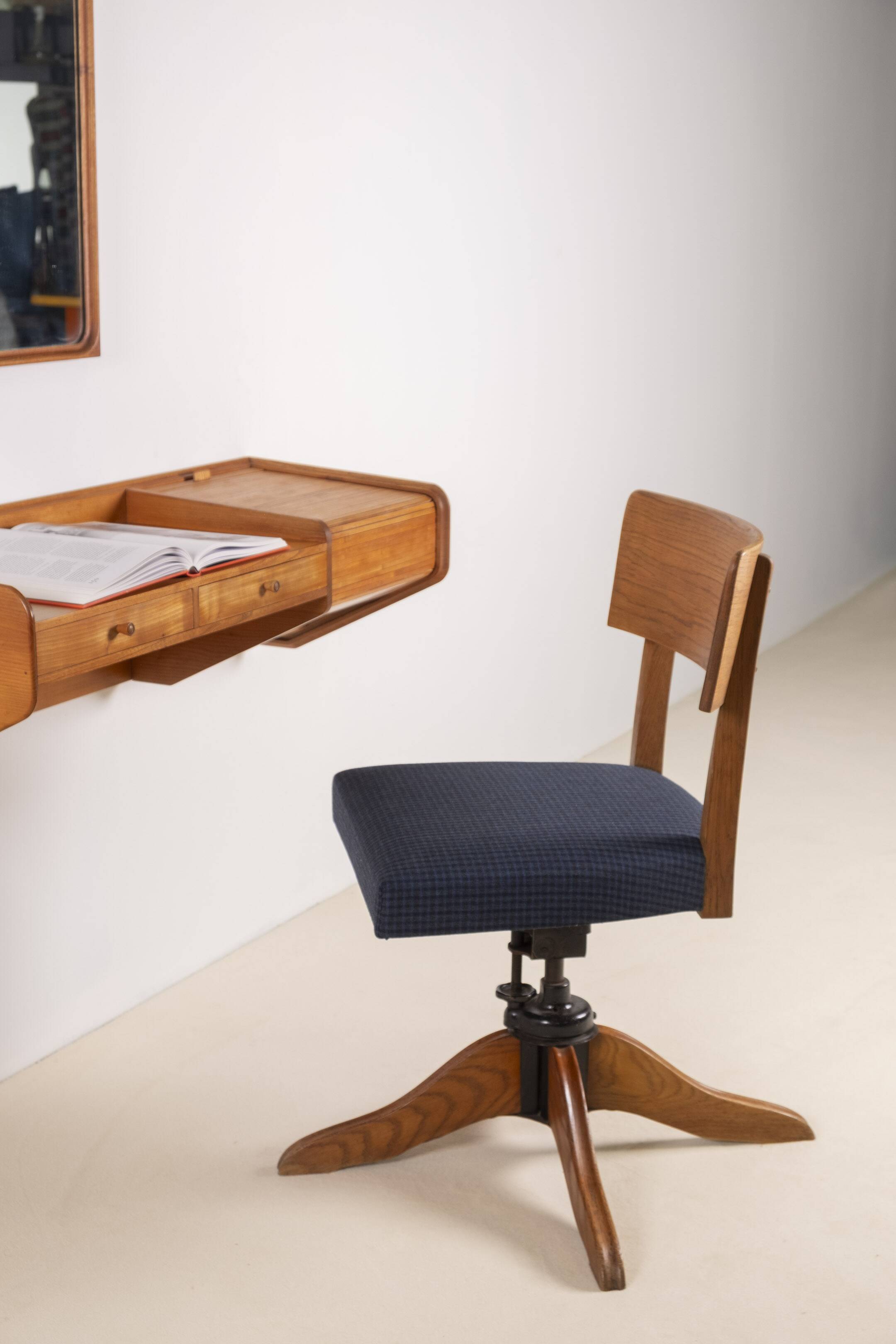 1930's Oak Swivel Office Chair by SMV, Sweden
