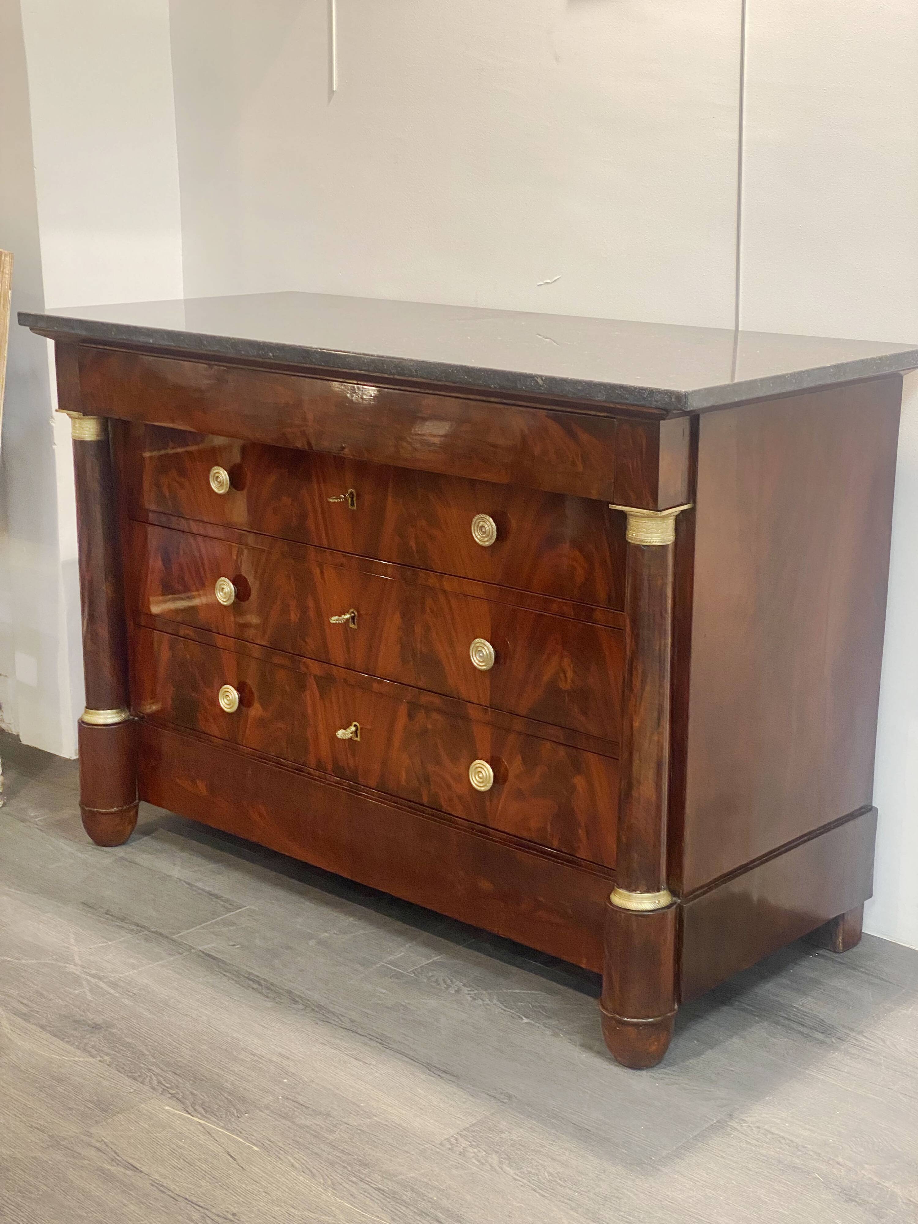 Mahogany chest of drawers - Empire Period