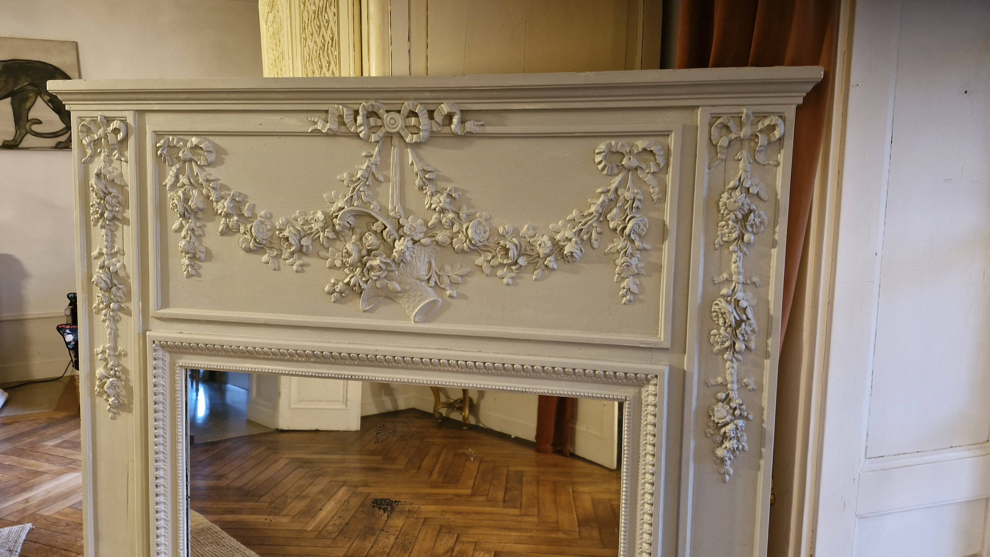 Trumeau de style Louis XVI