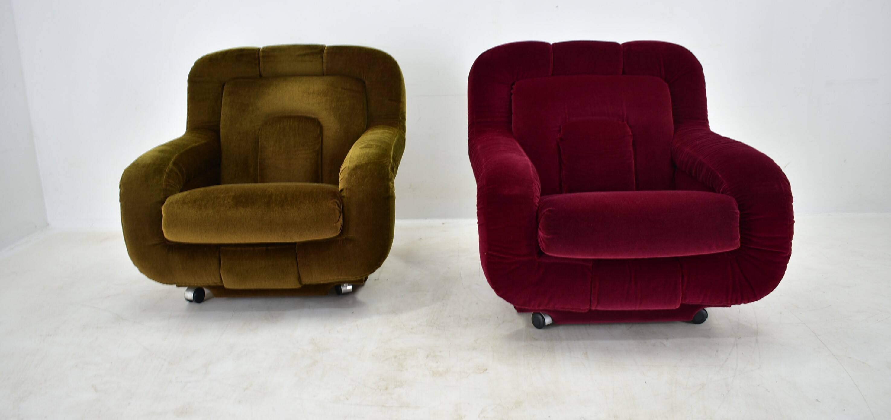 Pair of rare mid-century lounge armchairs, Italy, 1970s