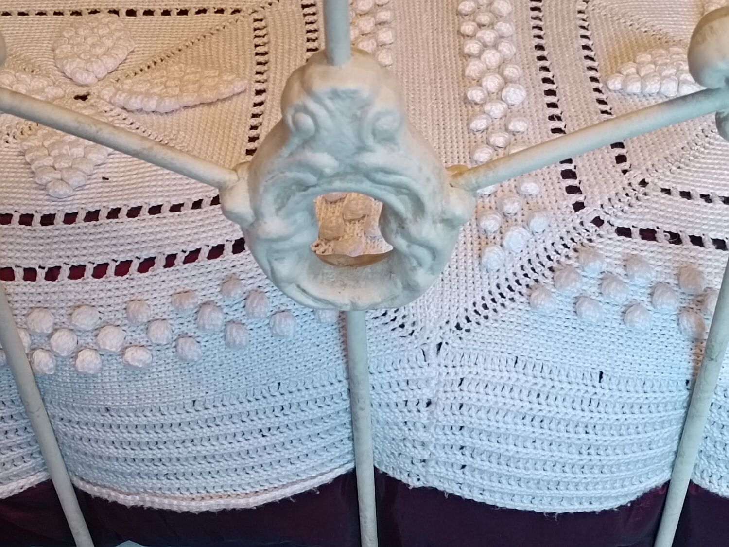 Hand-knitted blanket or plaid - wool