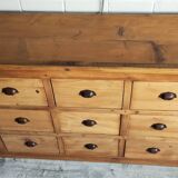 Trades furniture 9 drawer pine handles shells