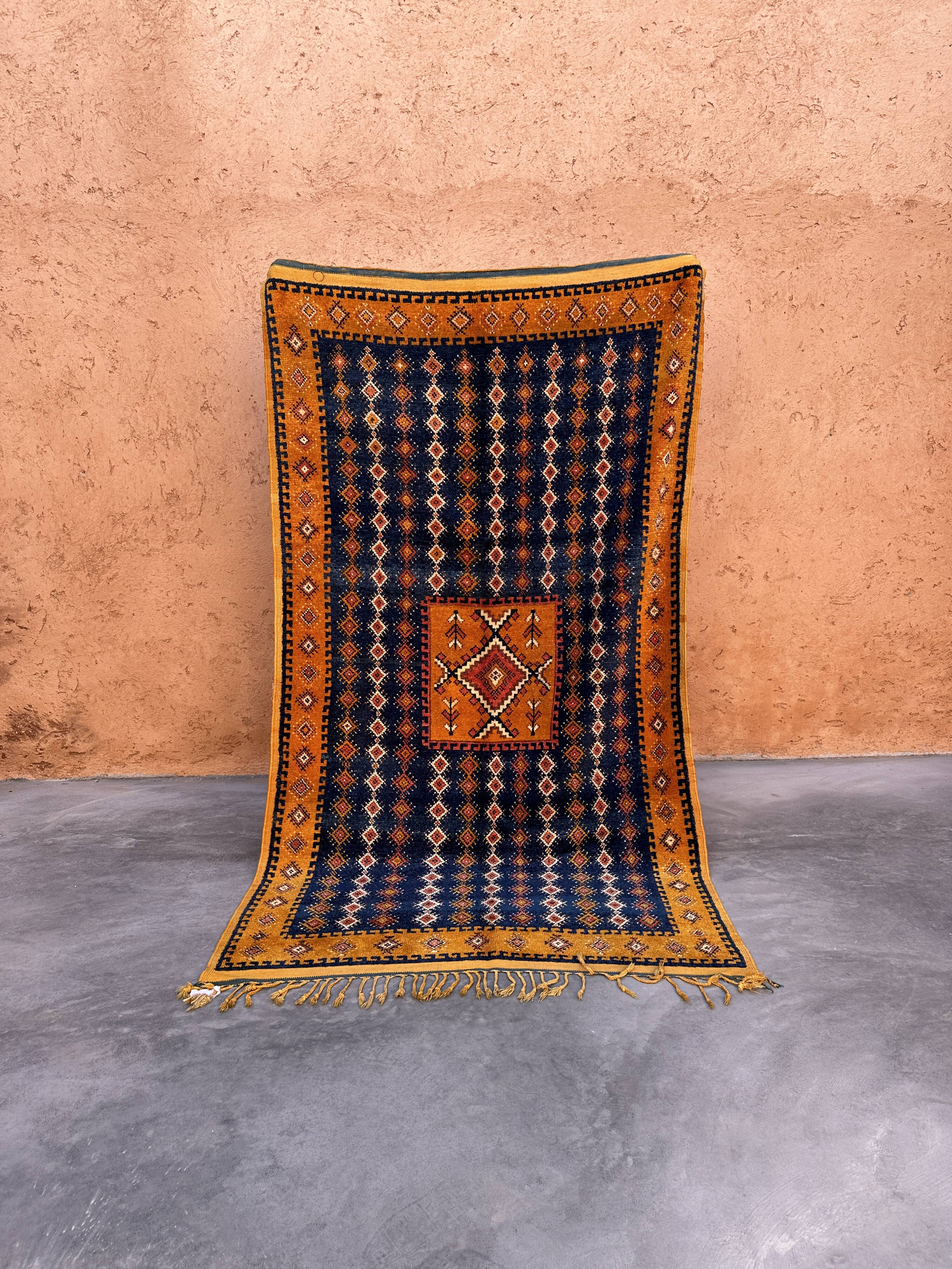 Colorful Taznakht Moroccan rug - 259 x 144 cm