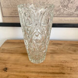 Vase en verre ciselé