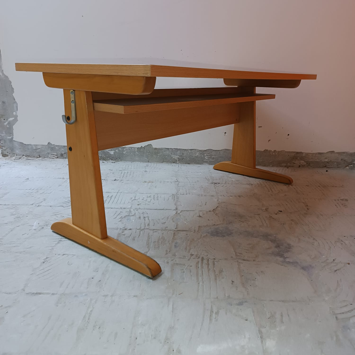 Casala school office child renovated 1960