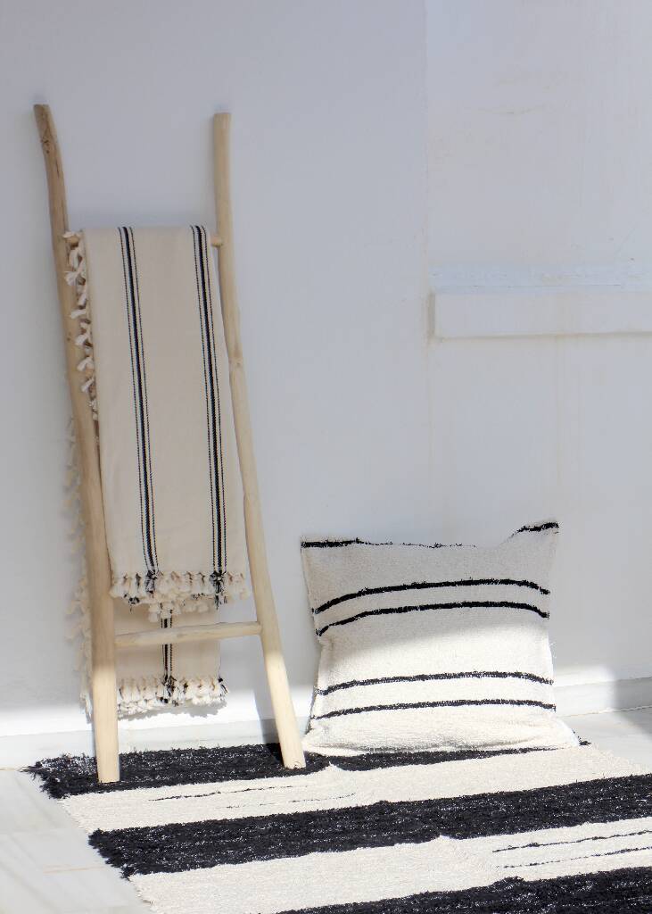 Handwoven recycled cotton rug - 120 x 170 cm