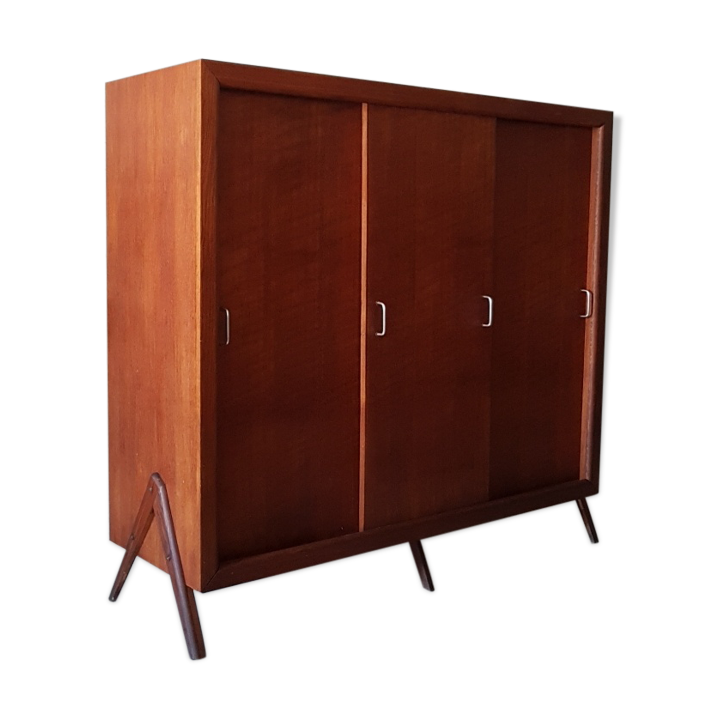Wardrobe sliding door