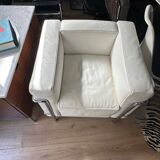 LC2 armchair Cassina edition excellent condition