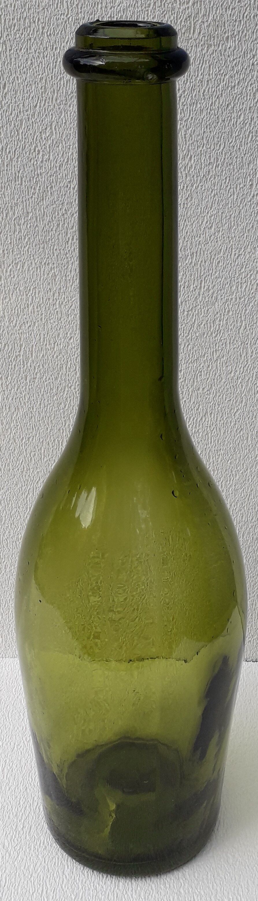 Glass bottle